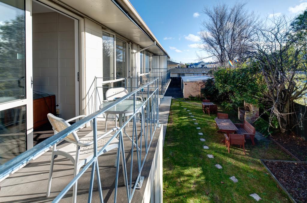 At The Right Place Christchurch Exterior foto